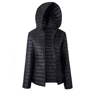 Blouson d'hiver à capuche pour femme, de couleur noire, personnalisé, bouffant, coupe-vent, nouvelle collection - Product Image 1