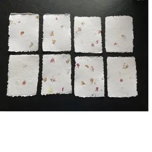Custom Made Deckle Randen Handgemaakte Katoenen Papier Met Rose Bloemblaadjes Geschikt Voor Bruiloft Stationers