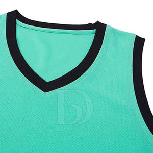 Sports personnalisés grande taille respirant antibactérien à séchage rapide ensembles d'uniformes de basket-ball été sans manches 20 ensembles quantité minimale de commande - Product Image 3