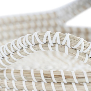 Decorative Hand Woven Seagrass <b>Round</b> <b>Serving</b> <b>Trays</b> with Handles Wholesales <b>Serving</b> Decor <b>Trays</b> for Home - Product Image 5