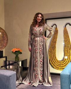 เดรสคาฟตันยาวถึงพื้นหรูหราพร้อมชุดเดรสผ้าปักลายดอกไม้สวมใส่ในงานแต่งงานและงานปาร์ตี้ที่สวยงามสำหรับผู้หญิง - Product Image 1