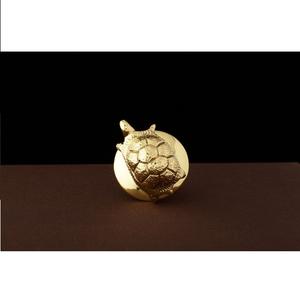 Poignées de porte modernes personnalisées en usine et boutons de tirage d'armoires de cuisine de commode bouton doré en gros pour la décoration de tiroir - Product Image 5