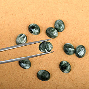 Serafinita Natural India Clinochlore 14X10 MM Cabujón de forma ovalada Corte de piedras preciosas sueltas para la fabricación de joyas Pendientes Anillos - Product Image 1
