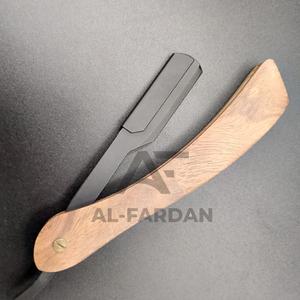 Cuchilla de acero inoxidable con logotipo personalizado de alta calidad, de borde recto maquinilla de afeitar, afeitado manual de seguridad con mango de madera Pakka - Product Image 3