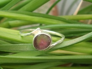 Vintage Unisex 925 Sterling Silver <b>Ring</b> with Natural Tourmaline Gemstone Inlaid Flower Design for Parties and Anniversaries - Product Image 5