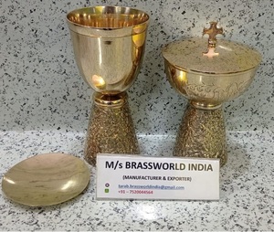 Suministros de latón para iglesia, suministros de alta calidad de cáliz y ciborium con Cruz - Product Image 6