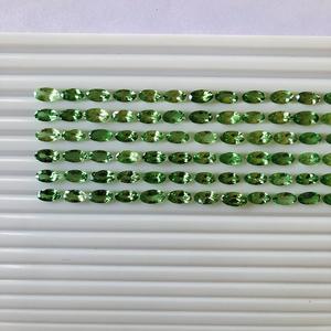 หินอัญมณีสีเขียวธรรมชาติเกรด savorite ได้รับการรับรองว่า IGI พลอยทรงรีตัดแบบหลวม - Product Image 2