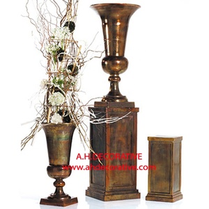 Urna para Flores y Columna Cuadrada para Decoración de Centro de Mesa de Boda, Urna para Flores de Alta Calidad con Columna Cuadrada para Centro de Mesa - Product Image 1