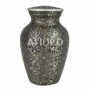 Look ancien designs antiques Urne en laiton Pot de cendres en laiton poli Souvenirs en métal spéciaux Gravés à la main Jetons funéraires - Product Image 2