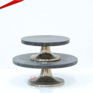 Soporte para servir pasteles de 2 niveles hecho a mano con parte superior de mármol natural base chapada en oro para decoración de bodas y fiestas 2025 - Product Image 4