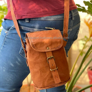 Bandolera de piel auténtica hecha a mano, bolso de hombro Vintage de 8" - Product Image 1