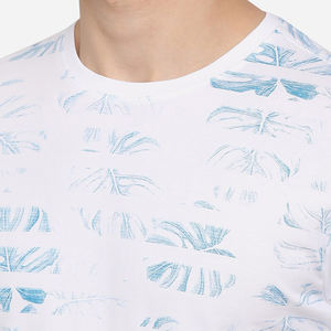 เสื้อยืดกราฟิกผู้ชายแบบสั่งทำ ผ้าคอตตอนเจอร์ซีย์ ทรงปกติ รับผลิตแบบ OEM สตรีทแวร์ลำลอง แฟชั่นทันสมัย ผลิตในปากีสถาน - Product Image 2