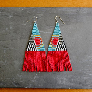 Pendientes de cuentas de semillas hechos a mano para la felicidad - Product Image 1