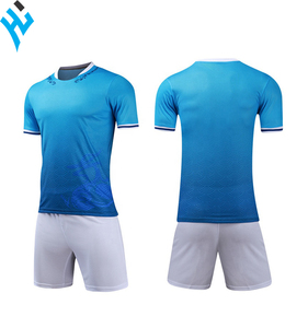 Meilleure vente en gros, service OEM, conception personnalisée, meilleur Polyester, Sublimation, Football, Football, uniformes de Clubs de sport pour adultes - Product Image 5