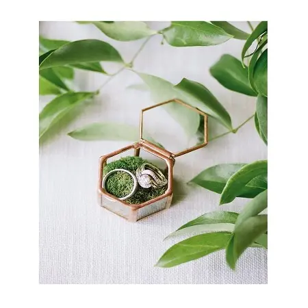 Handmade Metal And Glass Ring Box Small Size Hexagon Shape Jewelry Storage Box For Wholesale Supplier
