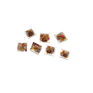 Pyramide d'orgone en agate avec Feng Shui pour la protection EMF des objets d'art et de collection - Product Image 1