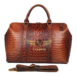Sac de voyage Weekender en cuir véritable pour transporter différents accessoires 2023 New Style Women Crocodile Grain Pattern Duffle Bag - Product Image 1