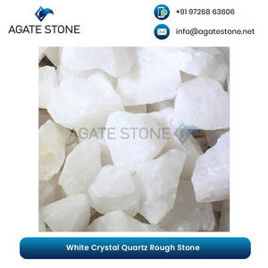 Vente en gros de pierre brute de quartz en cristal blanc Feng Shui de l'Inde pour la méditation, la fabrication de figurines et la décoration - Product Image 2