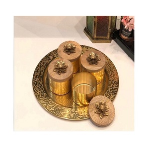 Serveur de fruits secs de forme ronde de qualité supérieure avec couvercle et plateau en métal à vendre - Product Image 2