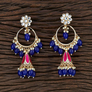 Jhumkis del Indo occidental, diseño hecho a mano con chapado en oro, 104729 de joyas Kanhai al mejor precio - Product Image 6