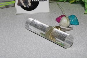 Resina de perilla de gabinete con latón moldeado y forma de cilindro en diseño moderno en muebles de sala de estar blancos y negros 100 piezas Tradnary - Product Image 3