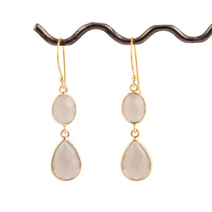 Boucles d'oreilles Double pierre en quartz gris pour femmes avec réglage de lunette en plaqué or Crochet de bijoux de mode léger - Product Image 1