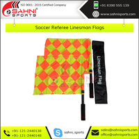Drapeaux d'arbitre de football de conception de diamant lourd de polyester fabriqués par nom