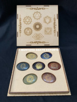 Lot de 7 Pierres de Cristal Chakra en Gros, Coffret Cadeau Gravé Chakra Sanskrit, Qualité Premium AAA, AGATE MUNTAHA pour Mariage et Fêtes