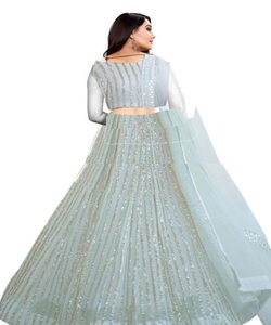 Mariage collectif coloré brodé travail manuel Lehenga Choli avec chemisier traditionnel personnalisé vêtements en gros Alphanumero - Product Image 3