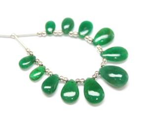 Cuentas de piedra lisa de Esmeralda zambiana natural, Unidad de hebra suelta, piedras preciosas verdes en forma de pera - Product Image 6