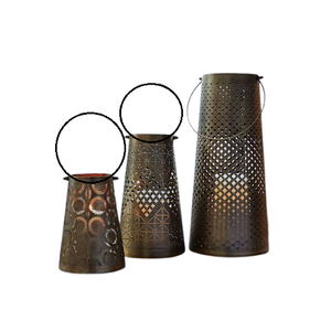 Lot de 3 lanternes en métal au design admirable de différentes tailles lanterne marocaine de qualité exclusive pour la décoration intérieure - Product Image 1