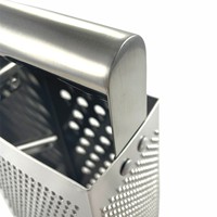 Multifunctionele 18/0 roestvrijstalen, food-grade professionele 4-zijdige fruit- en groente-kaasrasp voor restaurants TW