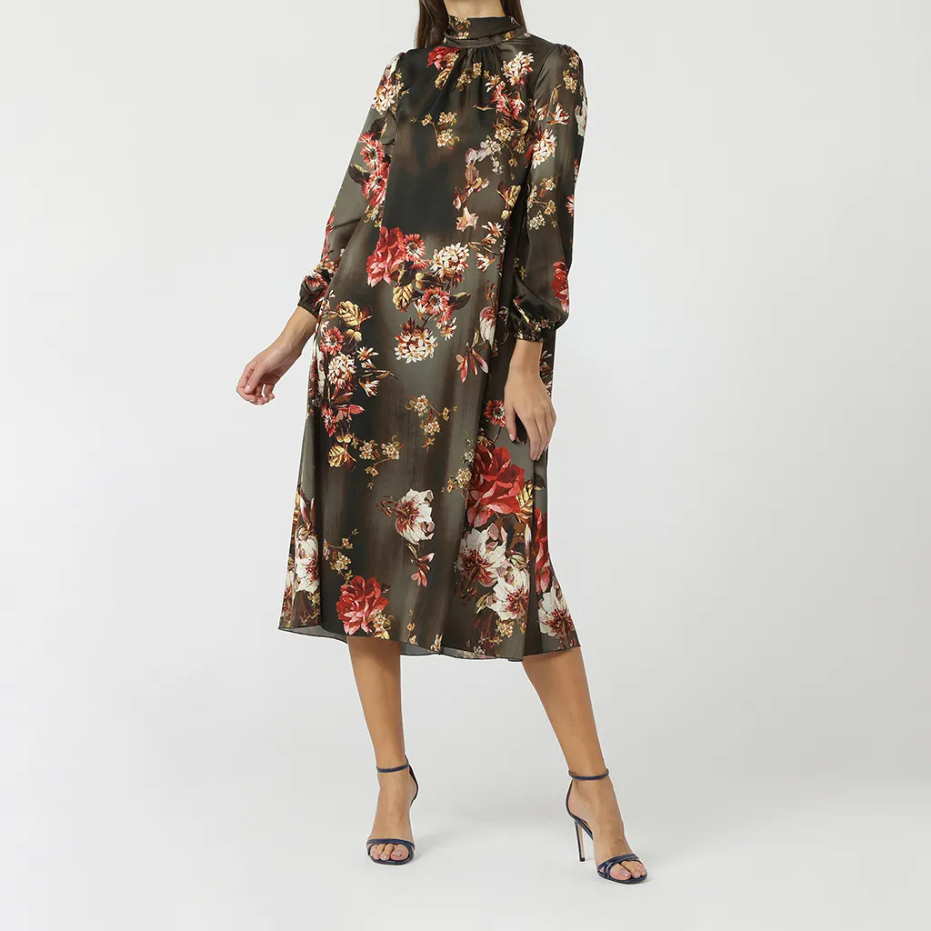 Marvelous Made in Italy high quality Chemisiere long dress with scarf collar beautiful floral print