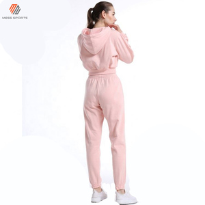 Conjunto Deportivo de Dos Piezas para Mujer, Diseño 2026, Top Corto de Manga Larga y Pantalones de Yoga, Estilo Liso, Ropa Deportiva - Product Image 2