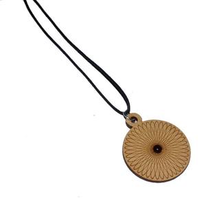 Pendentifs en bois gravés en pierre de cornaline rouge Pendentif en bois gravé Cadeau Artisanat en pierre semi-précieuse - Product Image 1