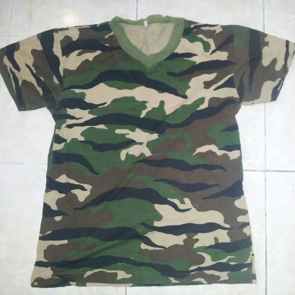उच्च गुणवत्ता सबसे अच्छी कीमत पर सेना टी शर्ट निर्माता खरीदने