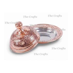 Plato de mantequilla martillado pulido de cobre con asas doradas Forma redonda Plato de mantequilla para servir a un precio razonable - Product Image 4