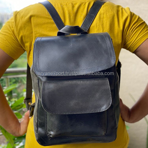 Fait main En Cuir Noir Sac À Dos Unisexe Sac À Dos Sac - Product Image 1
