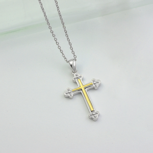 Collier pendentif croix classique en argent sterling 925 pour femmes fiançailles et fête de haute qualité - Product Image 1