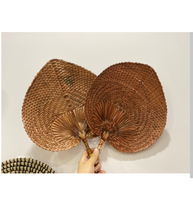 Abanico de mano de bambú, diseño de diversidad, paja tejida a mano, caña de ratán, rafia, 99 dorado - Product Image 1