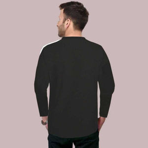 Camiseta negra ajustada en Bloque para hombre para uso al aire libre Street Style en oferta - Product Image 2