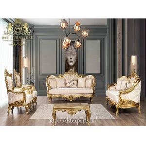 Juego de Sofás Victorianos con Acabado Dorado para Sala de Estar, Sofá Victoriano Color Marfil y Dorado para Sala de Estar, Sofá Clásico con Respaldo de Cristal y Capitoné - Product Image 1