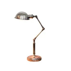 Alta Qualidade Preço de Fábrica Decorativo Handmade Ajustável Antique Metal Study ou Reading Desk Lamp da Índia