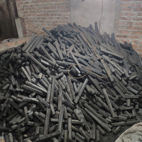 Charbon de bois de qualité supérieure, fabriqué à la machine, mélange de bois dur et de bois tendre, briquettes, usine du Vietnam, allumage rapide, sciure de bois, charbon premium, longue durée de combustion