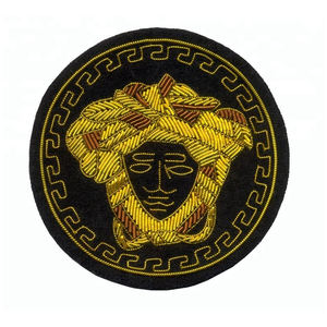 Insignes et patchs de broderie à la machine haute densité avec logo tête de tigre personnalisé pour vêtements et chapeau - Product Image 6