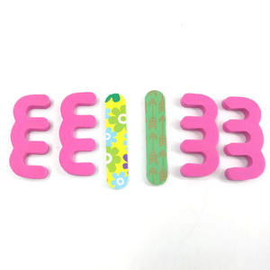 Kit <span class=keywords><strong>de</strong></span> manucure jetable 2 pièces en acier inoxydable et EVA avec lime à ongles et séparateur d'orteils pour hôtels - Soins personnels - Product Image 1