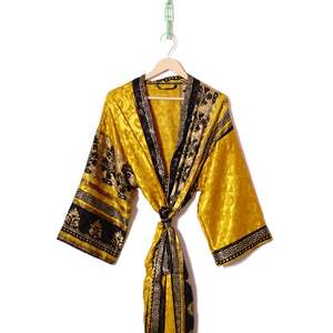 Robe Kimono en Soie Florale Élégante pour Femme, Peignoir de Bain Sophistiqué Doux à Séchage Rapide, Tenue de Plage, Robe de Chambre, Vêtement de Nuit - Product Image 1