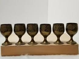 Juego de copas de vino de Latón chapado en plata y oro de diseñador para uso en Bar, Hotel o restaurante - Product Image 5