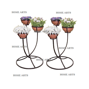 Juego de 2 soportes de macetas de tamaño y forma personalizados en hierro y color negro para decoración del hogar y el jardín - Product Image 1