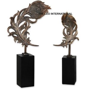 Sculpture en aluminium en forme de feuille, plaquée or, style moderne, décoration de luxe pour la maison, sculpture décorative - Product Image 2